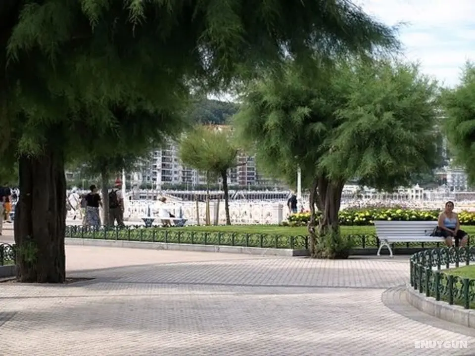 Hotel Zaragoza Plaza - Dış Mekan