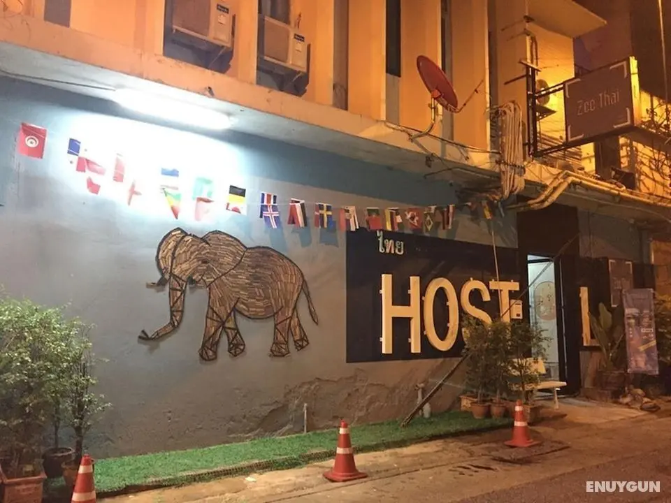 Zee Thai Hostel - Lobi