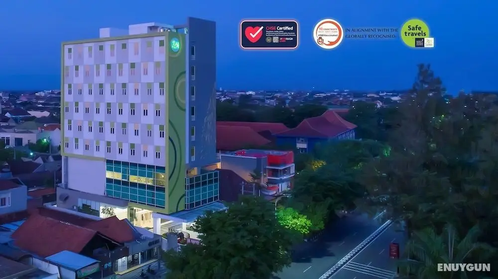Zest Hotel Parang Raja Solo - CHSE Certified - Öne Çıkan Resim