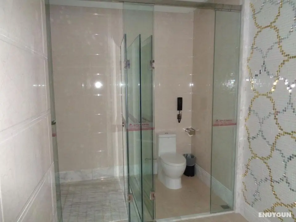 Zhuhai Rongfeng Hotel - Genel