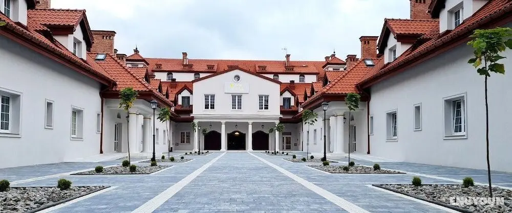 Zielony Kompleks Dwór Ostoya - Öne Çıkan Resim