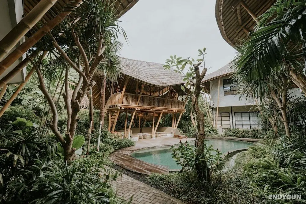 ZIN Canggu Resort & Villas - Havuz