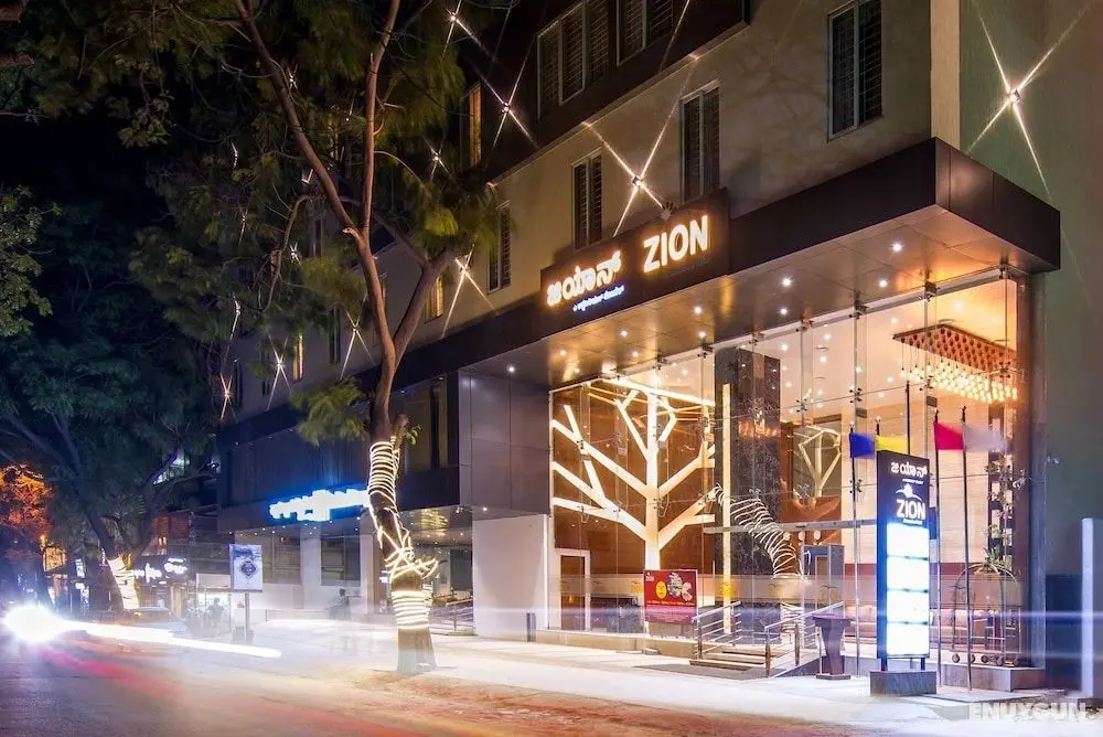 Zion A Luxurious Hotel Bangalore - Dış Mekan