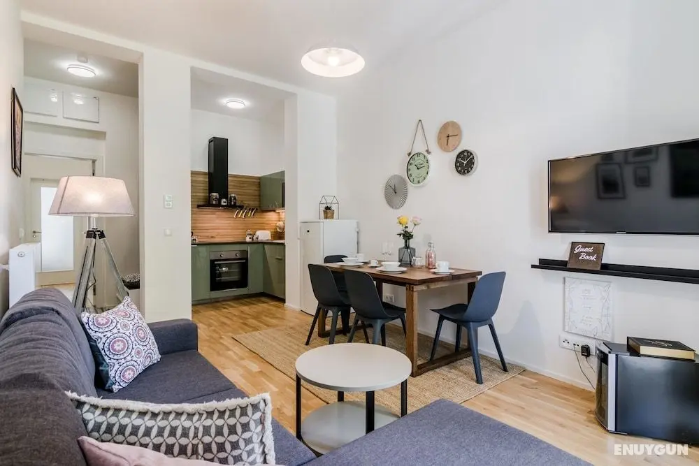 Zizkov APT Prague by Michal&Friends - Öne Çıkan Resim