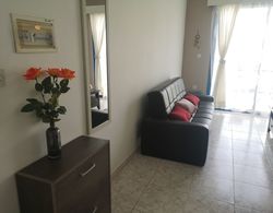 1-bed Cosy Apartment Close to Paphos Beach İç Mekan