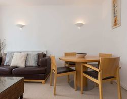 1 Bedroom Apartment in Notting Hill Accommodates 2 Oda Düzeni