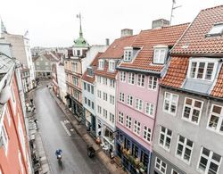 101sqm apt Heart of Copenhagen 100m to the Metro Oda