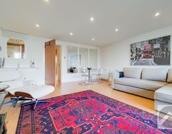 2 Bed &1 Bath Apartment in Canary Wharf Oda Düzeni