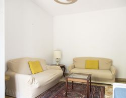 2 Bedrooms Flat near Bocconi, Iulm, Navigli Oda Düzeni