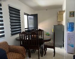 2bed Transient House Villa in Davao City Free Wifi İç Mekan