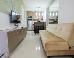 2BR with Sofa Bed Cervino Tebet Apartment Oda Düzeni