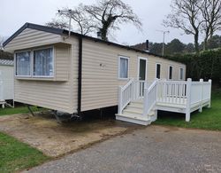 3 Bedroom Caravan, Sleeps 8, at Parkdean Newquay Holiday Park Dış Mekan