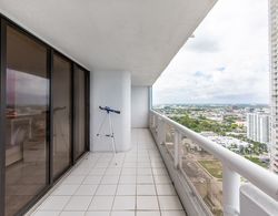 3 Bedroom Condo With Stunning Balcony View Oda Manzaraları