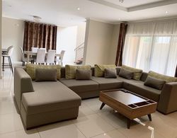 3 Bedroomed Fully Furnished Apartment in Bdex İç Mekan