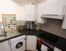 3 Beds 2 Baths Oxford Circus Genel