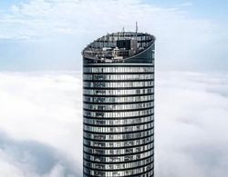 30th+ Floor Apartments in Sky Tower Dış Mekan