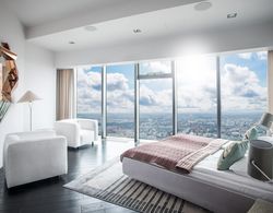 30th+ Floor Apartments in Sky Tower Oda Manzaraları