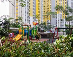3BR near Sumarecon Mall Bekasi at The Springlake Apartment Genel