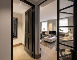 4-bedroom Apartment in the Heart of Chelsea Oda
