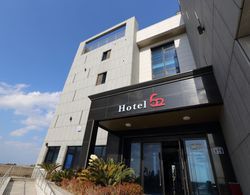 Hotel 52 Dış Mekan