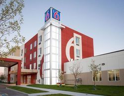 Motel 6 Airdrie, AB Dış Mekan