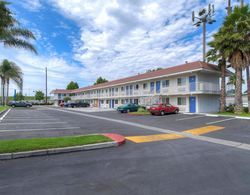 Motel 6 Costa Mesa Genel