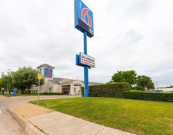 Motel 6 Dallas, TX - Northeast Dış Mekan