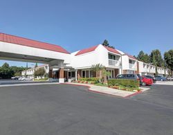 Motel 6 Irvine - Orange County Airport Genel