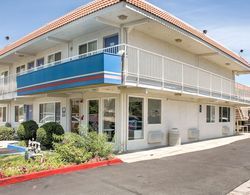 Motel 6 Lancaster, CA Dış Mekan
