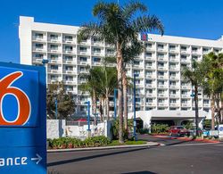 Motel 6 Los Angeles LAX Genel