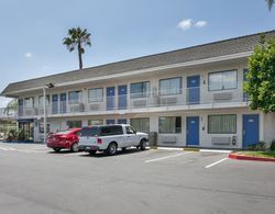 Motel 6 Los Angeles-Rosemead Genel
