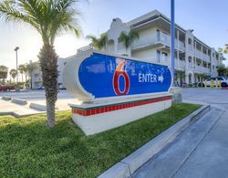 Motel 6 Oceanside, CA Dış Mekan