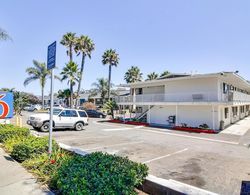 Motel 6 Santa Barbara - State Street Genel