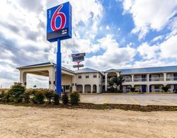 Motel 6 Seguin, TX Dış Mekan