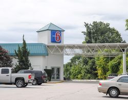 Motel 6 Warwick, RI - Providence Airport - I-95 Dış Mekan