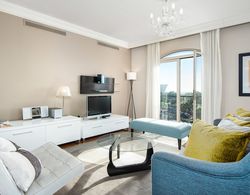 607 Cape Royale Luxury Apartments İç Mekan