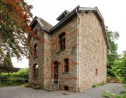 A Beautifully Renovated Mansion in the Ardennes Dış Mekan