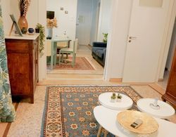 A comfortable apartment in Kallithea Oda Düzeni