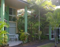 A Tropical Nite Holiday Townhouses Genel