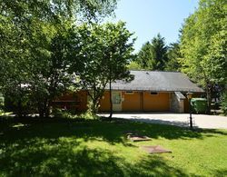 A Wooden Chalet Located in a Quiet and Green Environment, for 5 People Dış Mekan