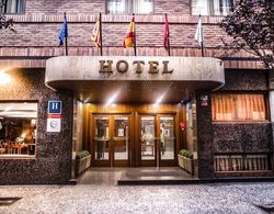 Hotel AA Zaragoza Royal by Silken Dış Mekan