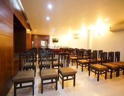 Hotel Aarya Inn Genel