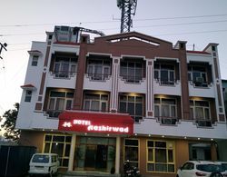 Hotel Aashirwad Dış Mekan