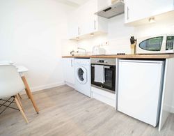 Aberdeen City Modern Apartment Yerinde Yemek