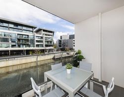 Accommodate Canberra - Lakefront Dış Mekan