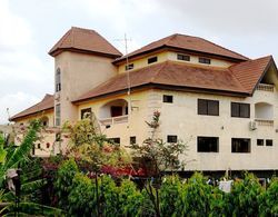 Accra Royal Castle Apartments & Suites Dış Mekan