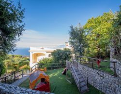 Villa Ado With Private Swimming Pool Garden Sea View and Parking Oda