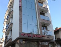 Hotel Adria Dış Mekan