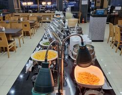 Aewol Beach Hotel Yerinde Yemek