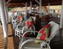 Villa Agung Beach Inn Genel